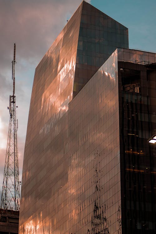 Základová fotografie zdarma na téma architektura, atmosférický večer, městské fotografie