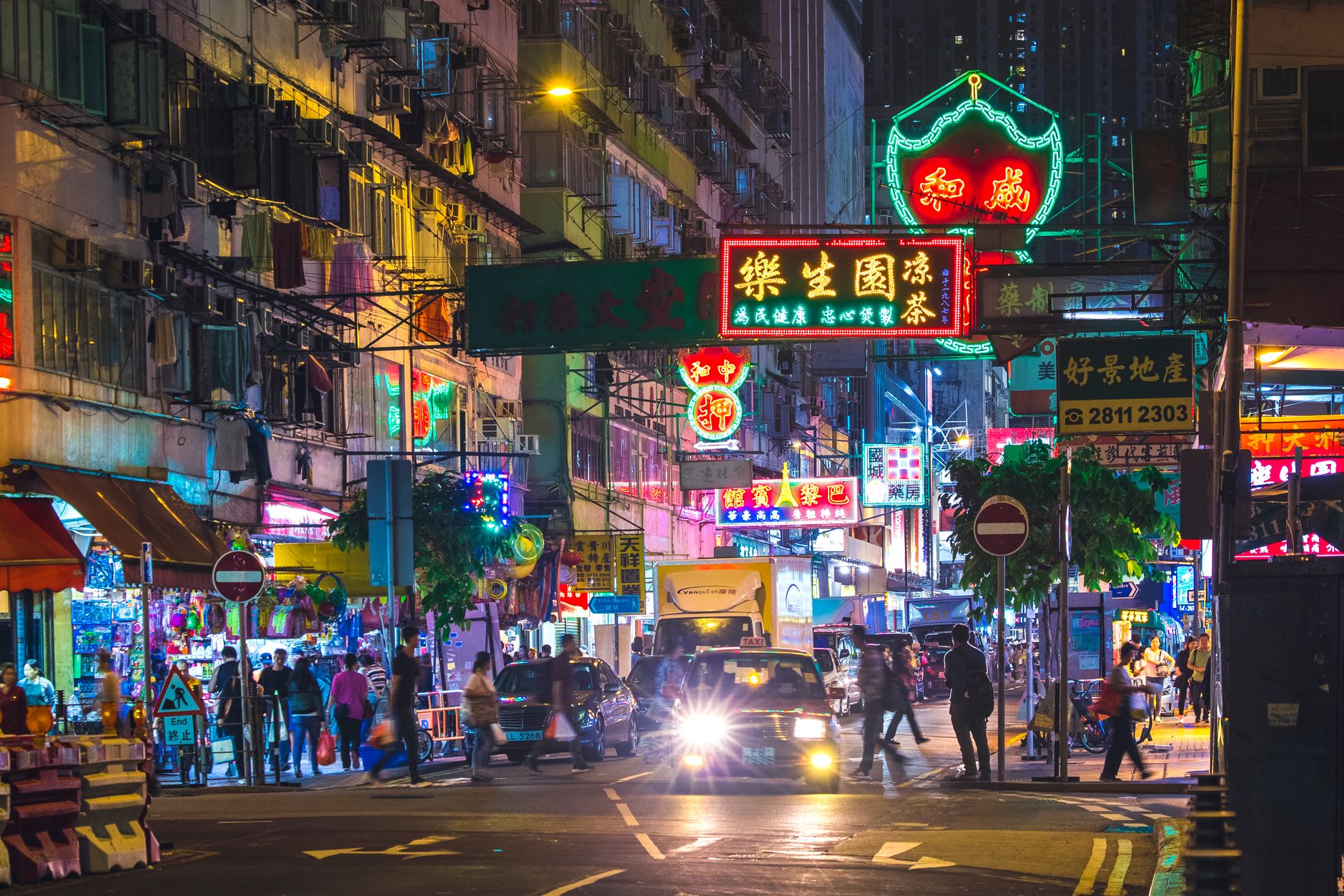 Z.ai (Hong Kong) Shares Surge 8% After New AI Model Release