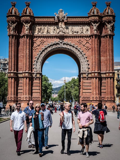 คลังภาพถ่ายฟรี ของ arco de triunfo de barcelona, กลางวัน, กลางแจ้ง