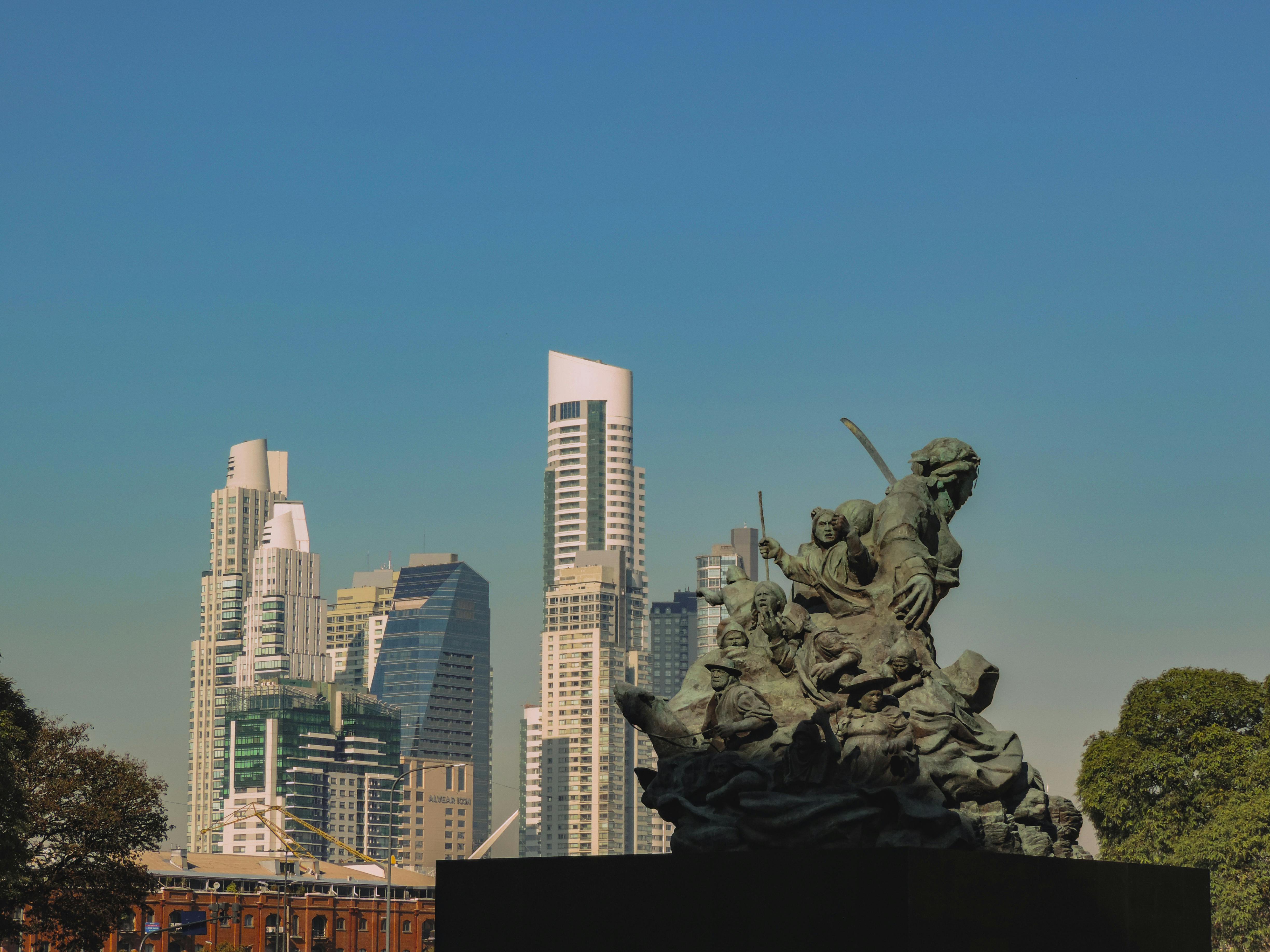 Monumento of Juana Azurduy in Barcelona · Free Stock Photo