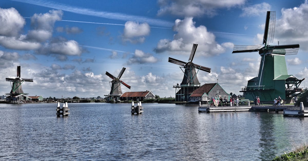 Wooden Windmills Near Lake · Free Stock Photo Wooden Windmills Near Lake · Free Stock Photo - 1200 x 627 jpeg 120kB