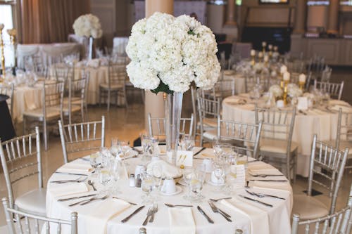 Tables Aux Décors Fleuris