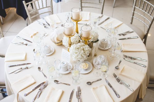 Elegant table setting with candles