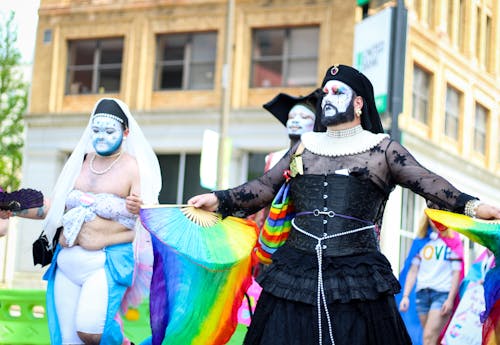 Een Menigte In Een Gay Pride Parade