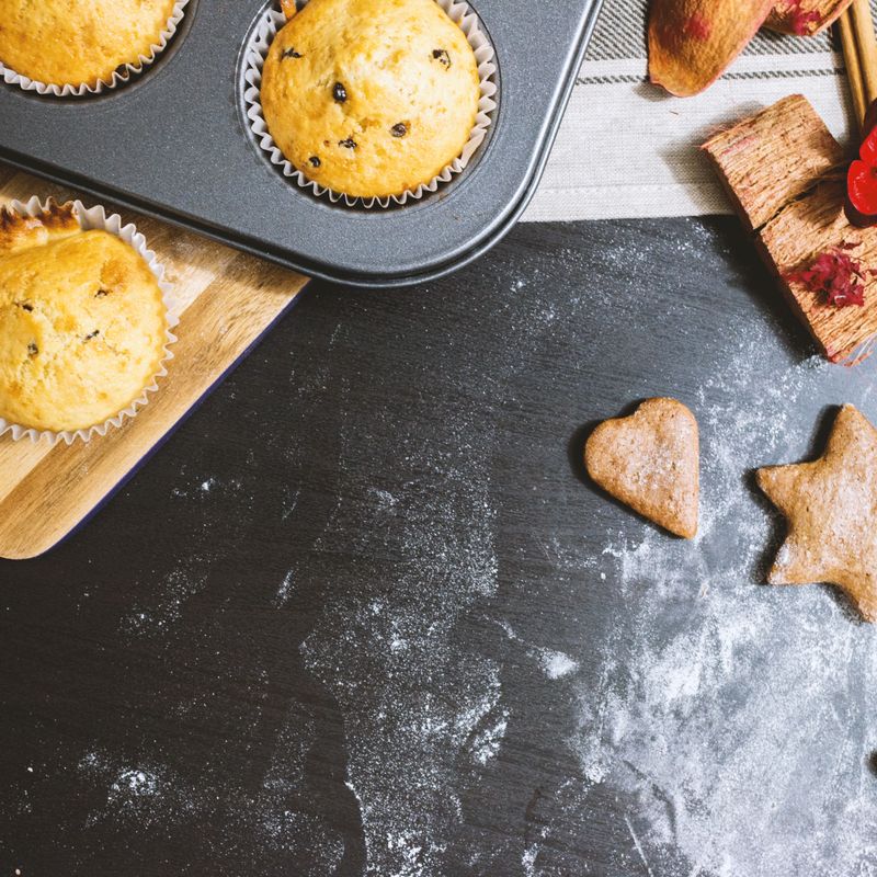 No-Butter Applesauce Cinnamon Muffins