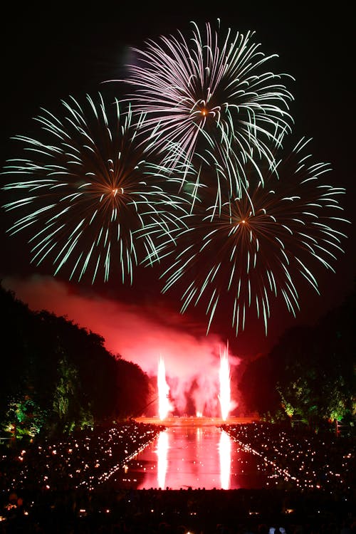 Fotobanka s bezplatnými fotkami na tému explodovať, exteriéry, farba