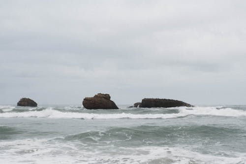 Безкоштовне стокове фото на тему «берег моря, Буря, вода»