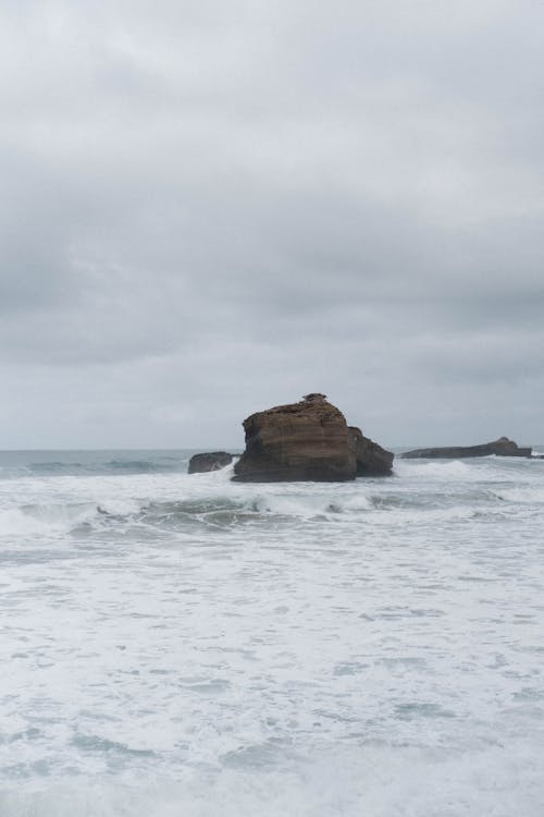 Безкоштовне стокове фото на тему «берег моря, Буря, вода»