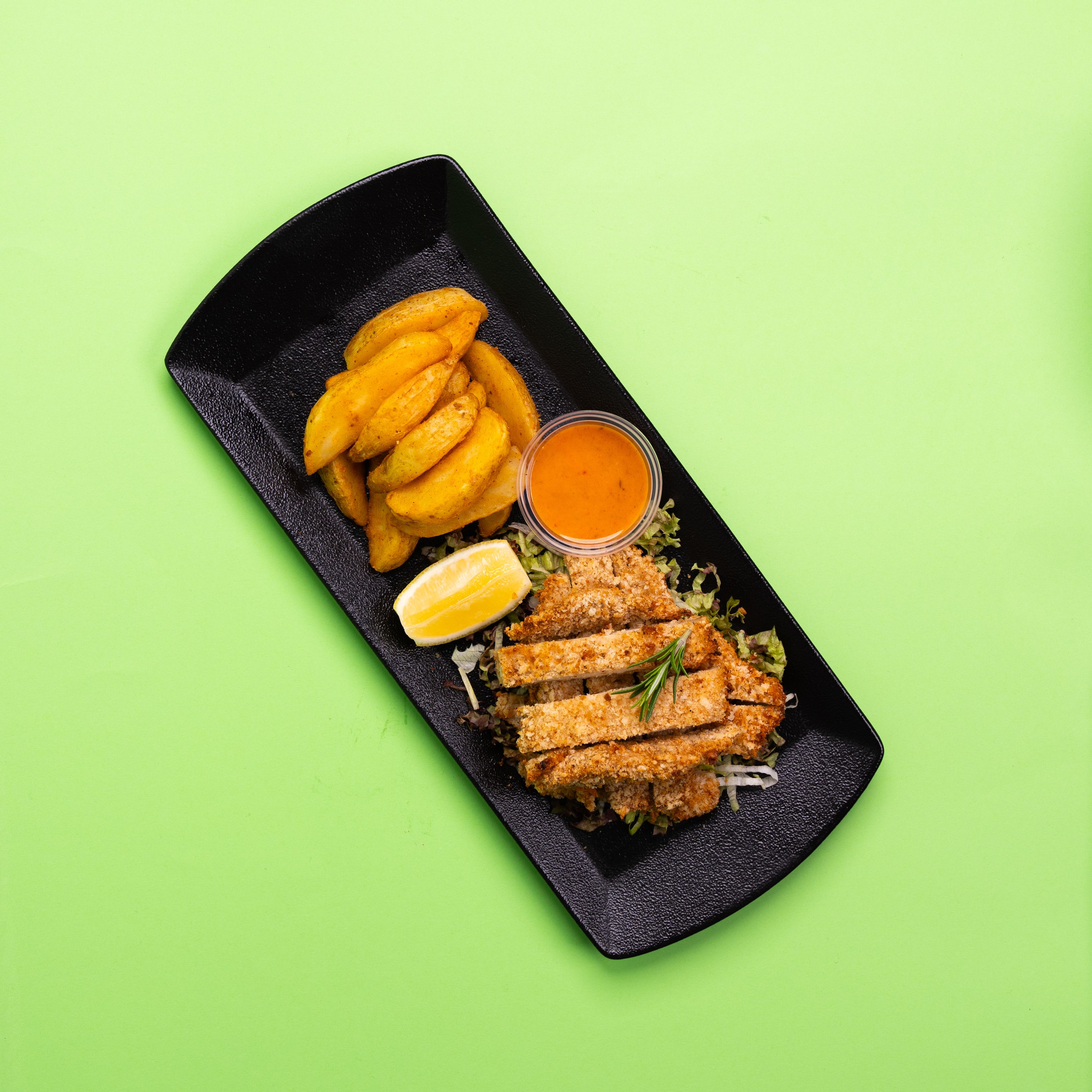 바삭한 치킨너겟 제품 이미지 — photo by Ali Dashti on Pexels