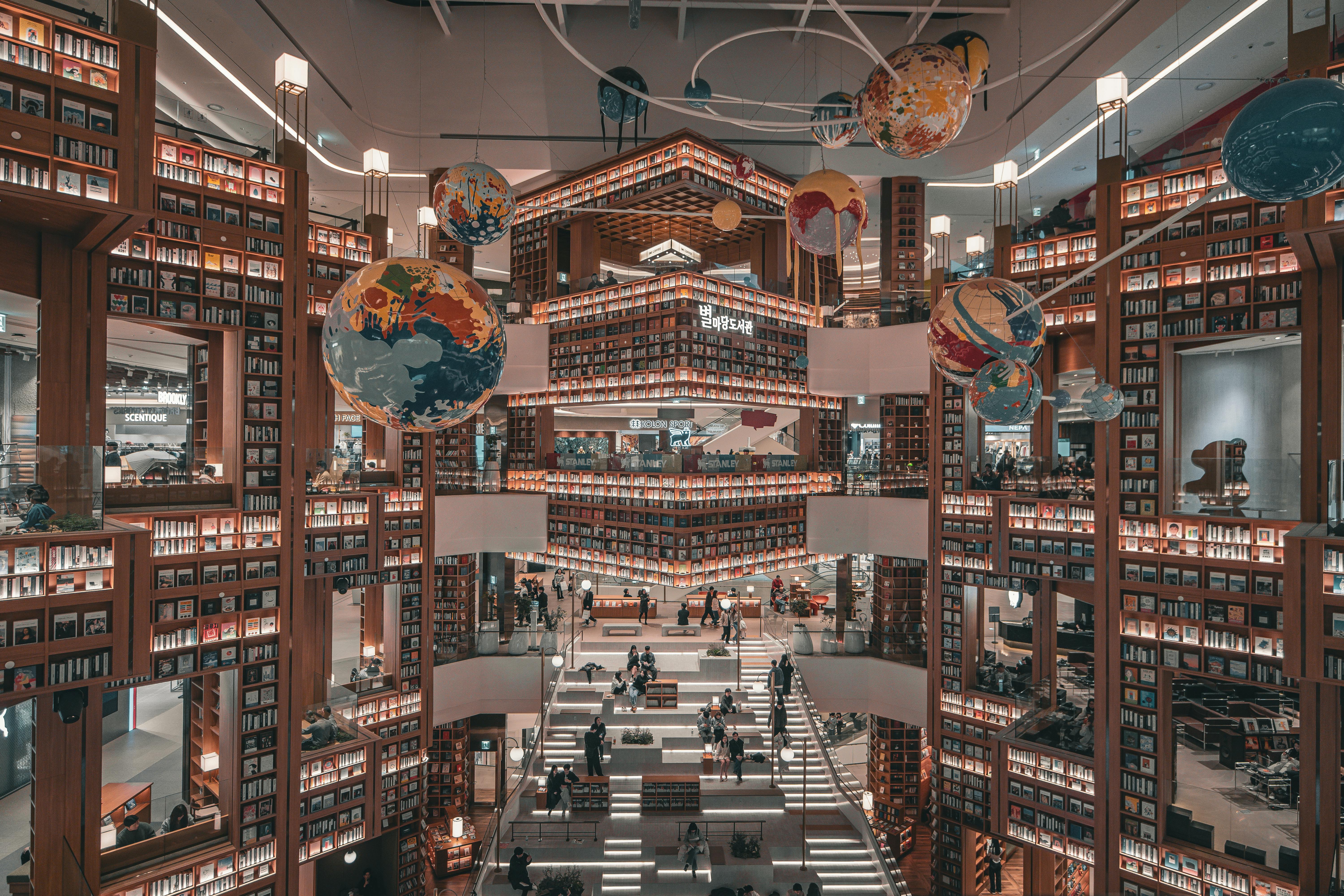 Interior of the Starfield Library in Seoul, South Korea · Free Stock Photo