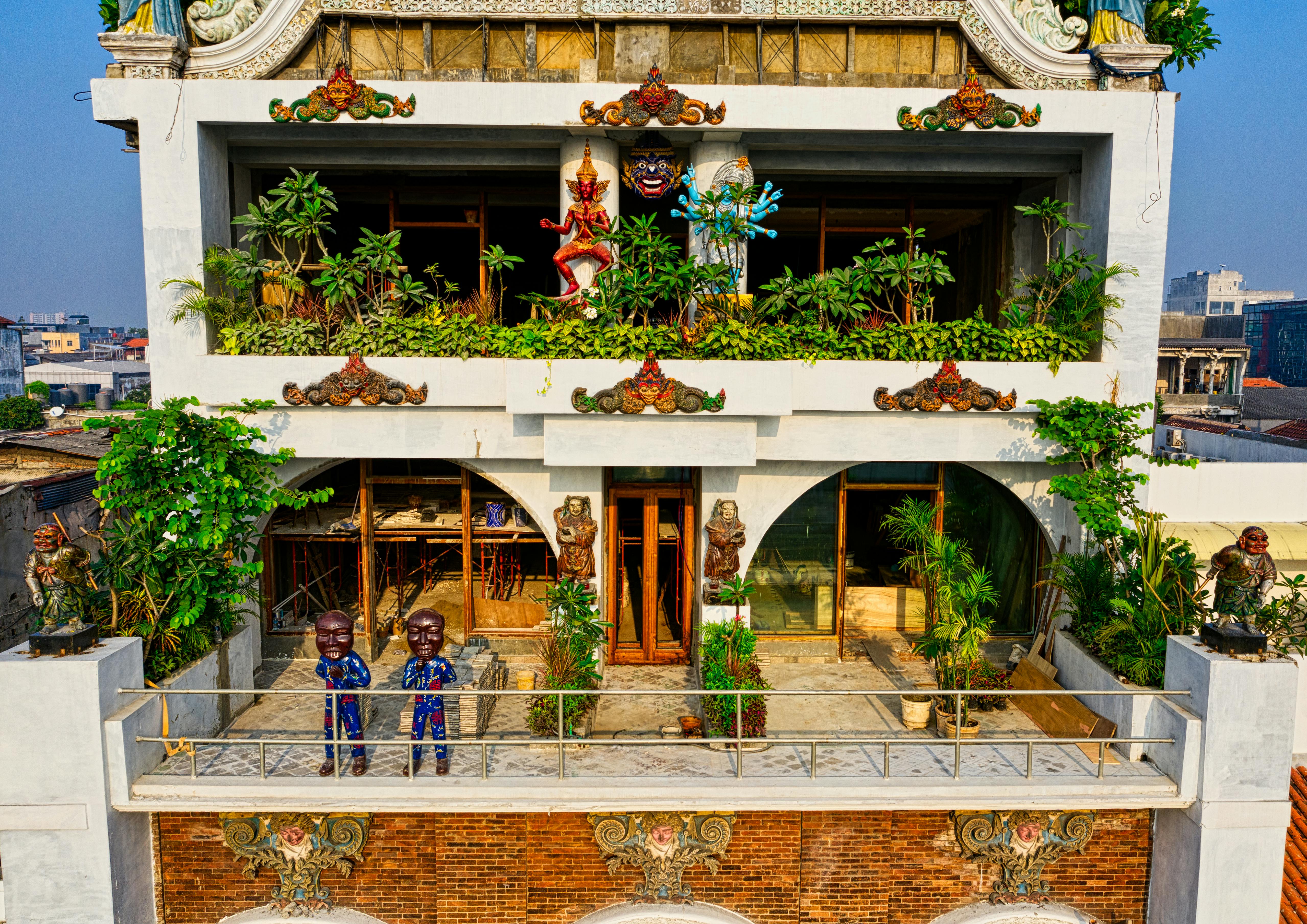 Balinese Homes: Sanctuaries of Family and Tradition