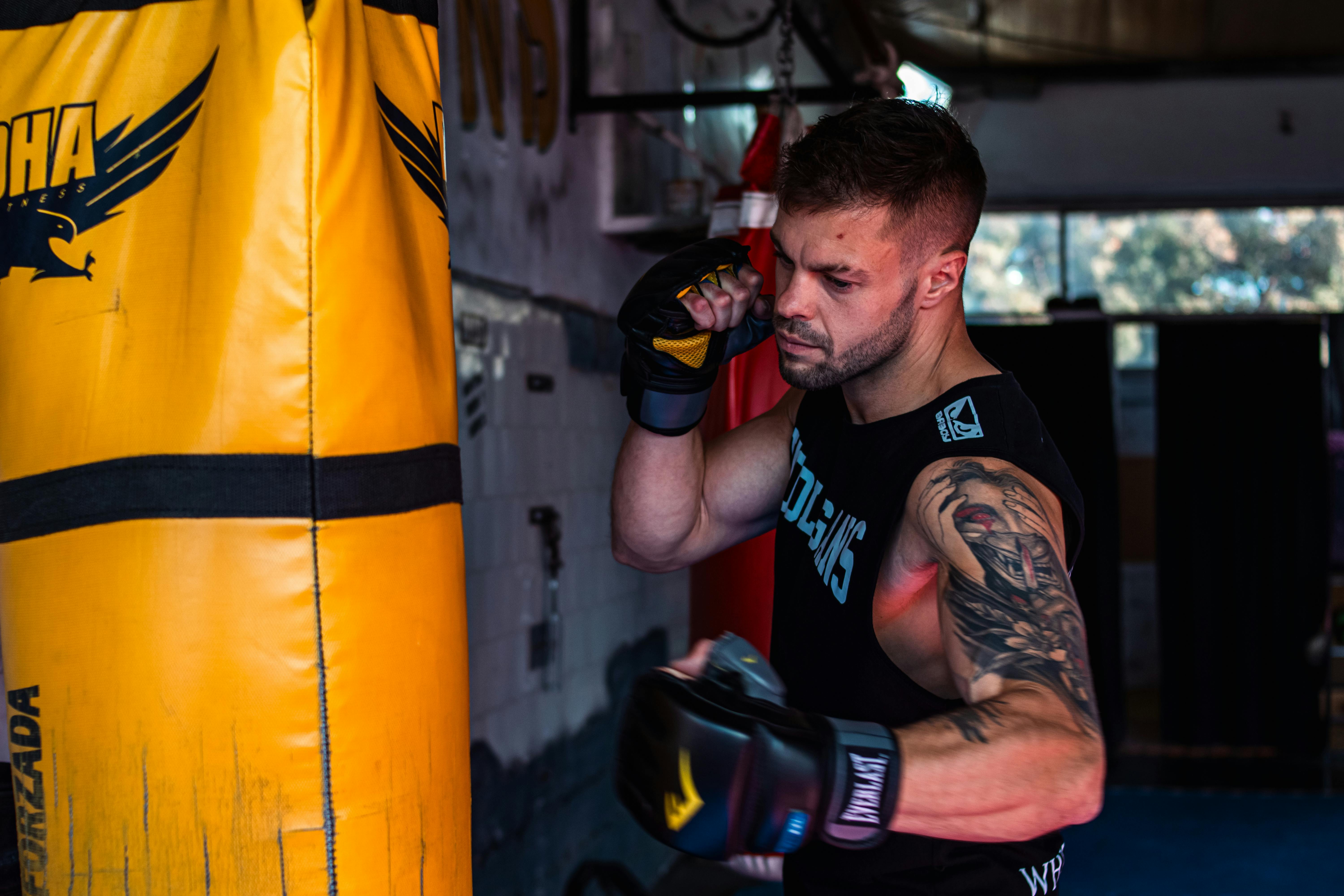 Defendant Accused Of Punching His Defense Attorney After Sentencing — Photo by Franco Monsalvo on Pexels