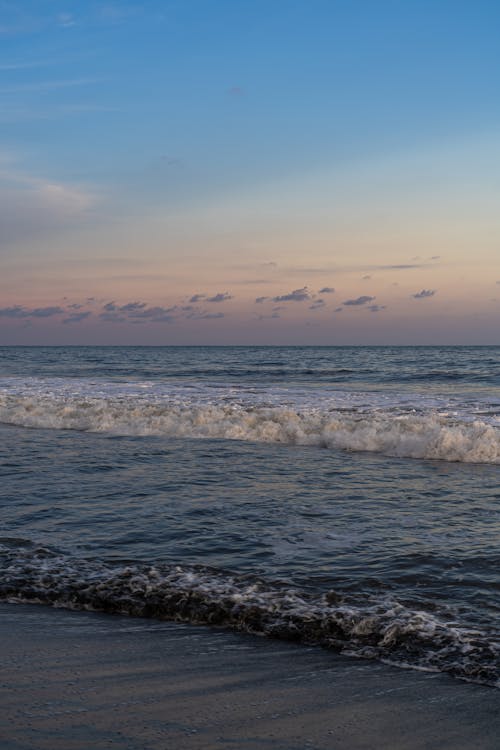 Δωρεάν στοκ φωτογραφιών με Surf, ακτή, άμμος