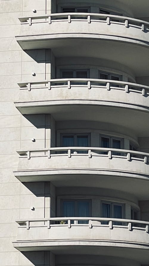 Free stock photo of apartment building, architecture, balconies