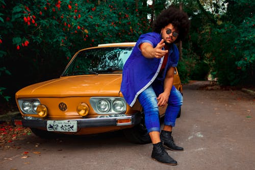 Základová fotografie zdarma na téma afro vlasy, auto, automobil