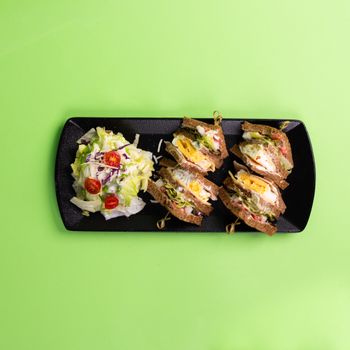 Bol de poulet croustillant et de riz