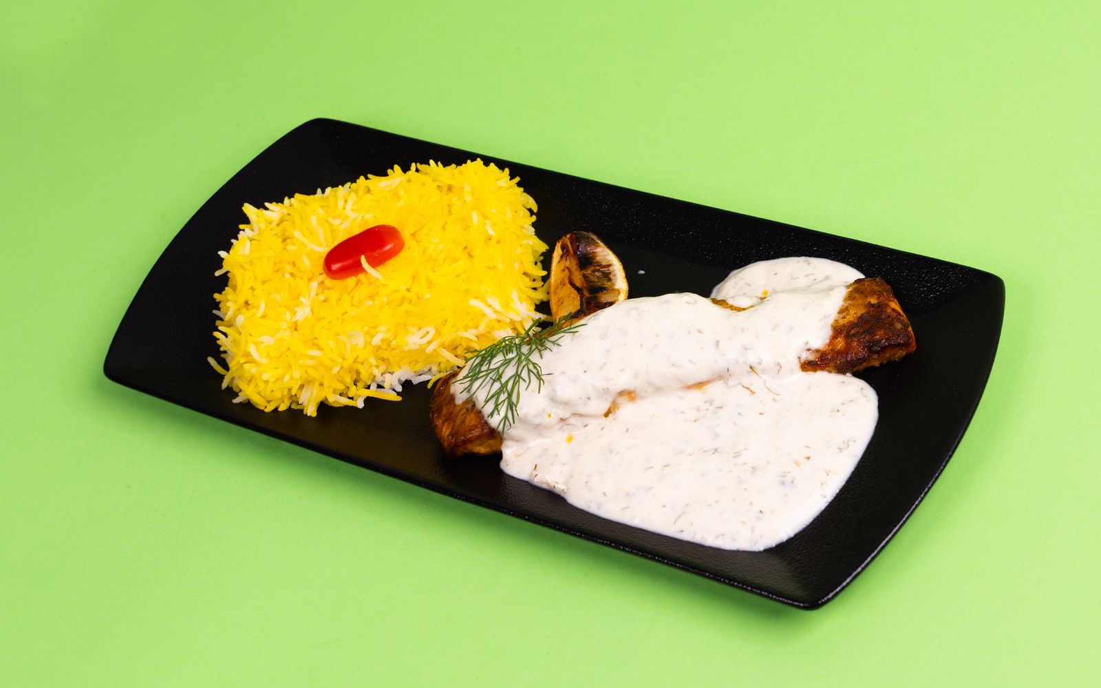 Foto de Estrogonofe de frango com arroz e batata palha
