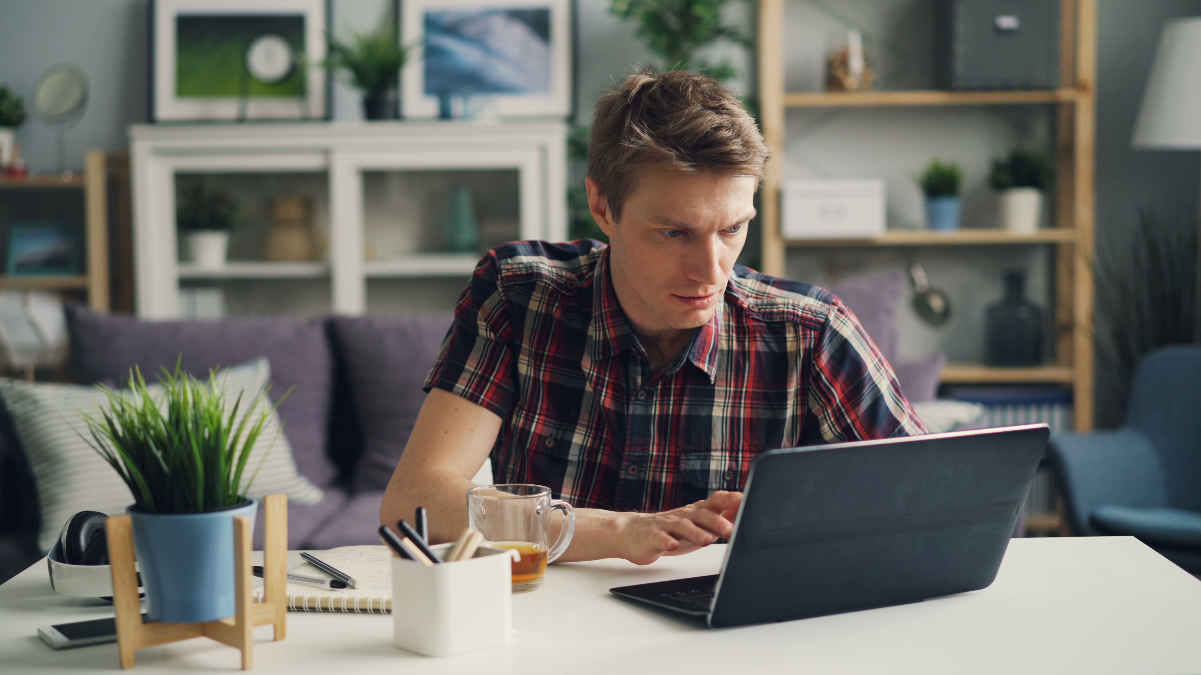 HoneyBook Alternatives in 2026: Best Options for Freelancers