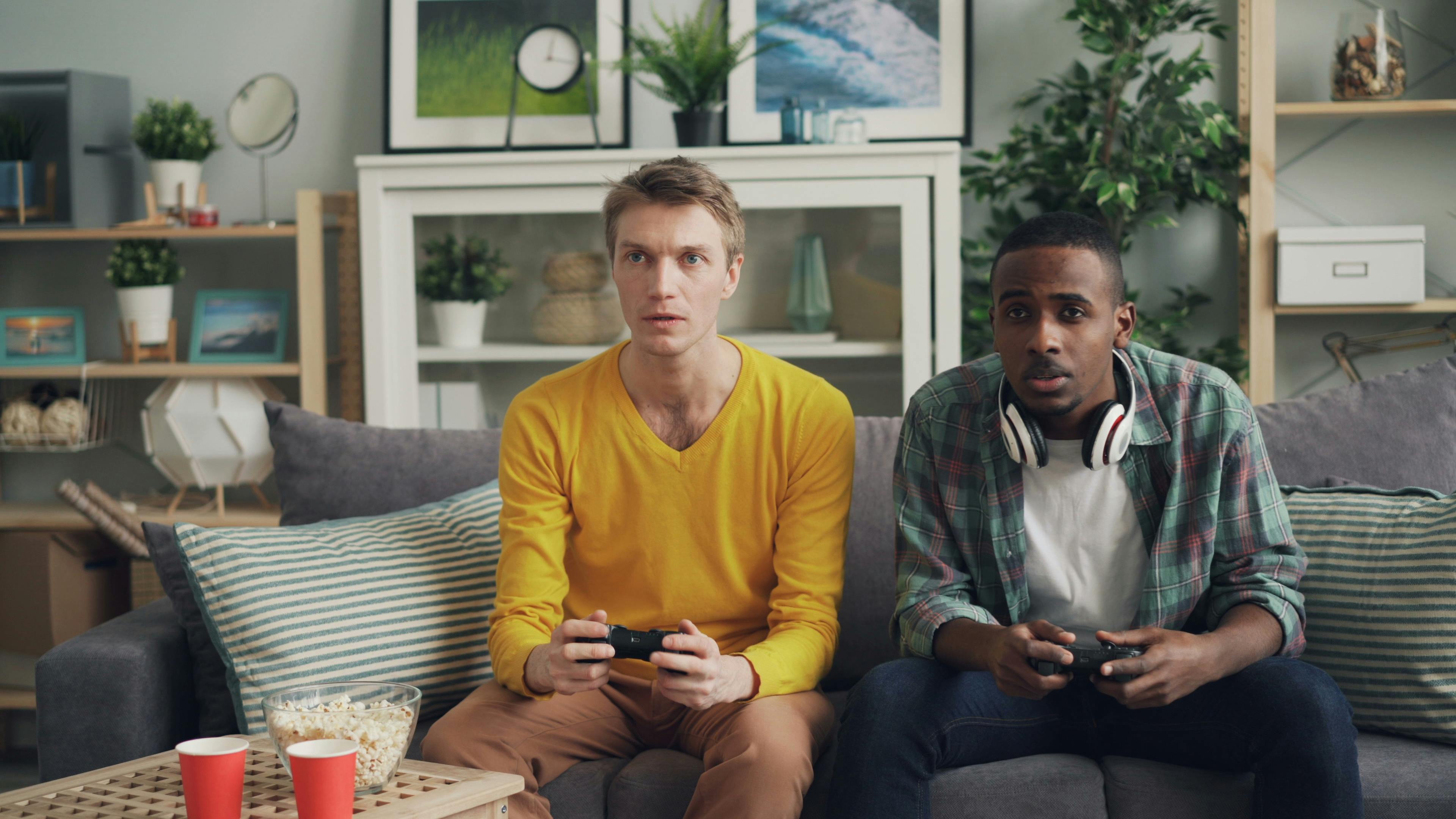 Influencer Marketing for Games: Best Gaming Influencer Guide (2026) — Photo by Vitaly Gariev on Pexels