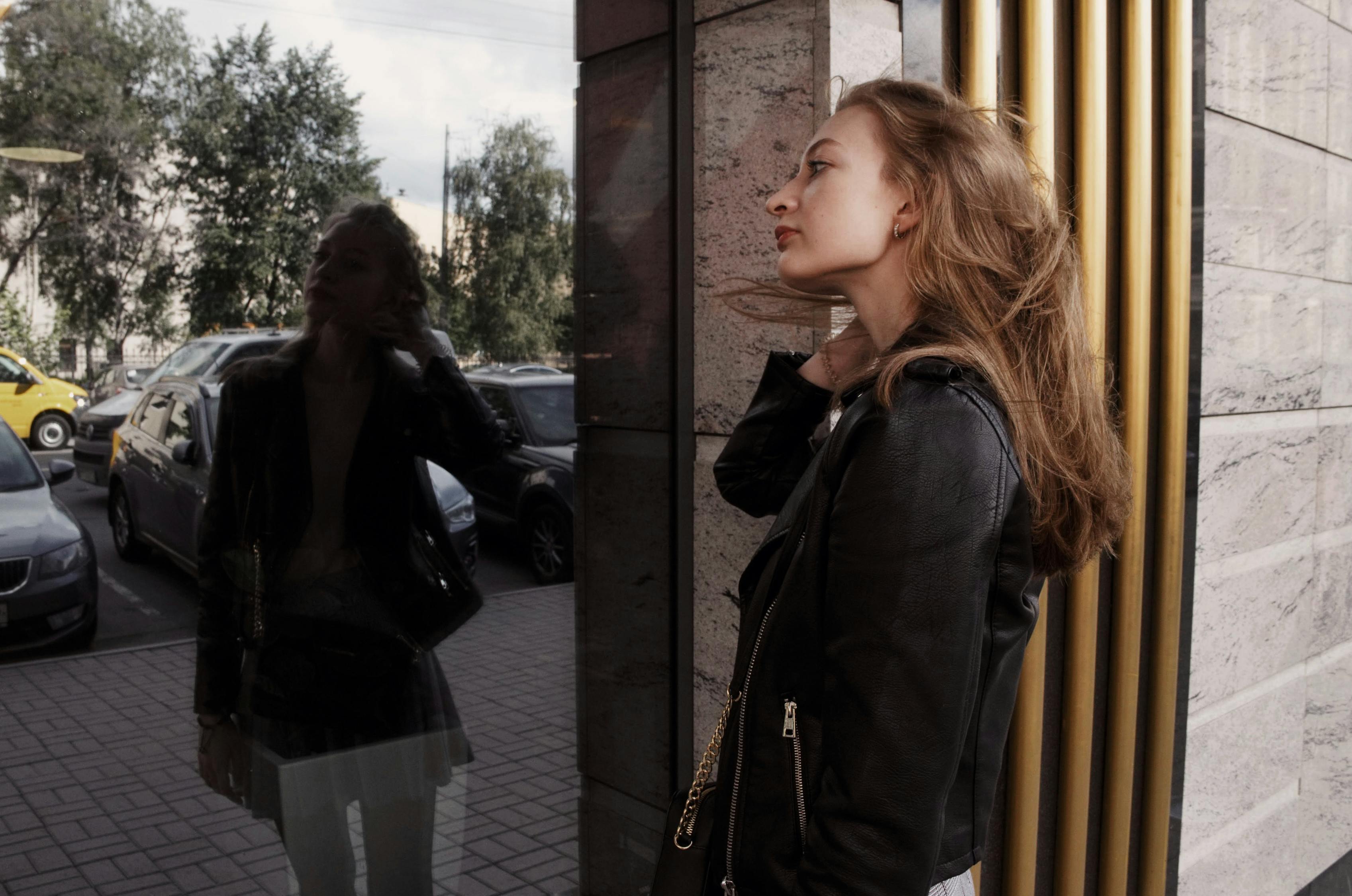 搭配师怎么收费 pexels-photo-2324411.jpeg?auto=compress&cs=tinysrgb&h=750&w=1260&dpr=3