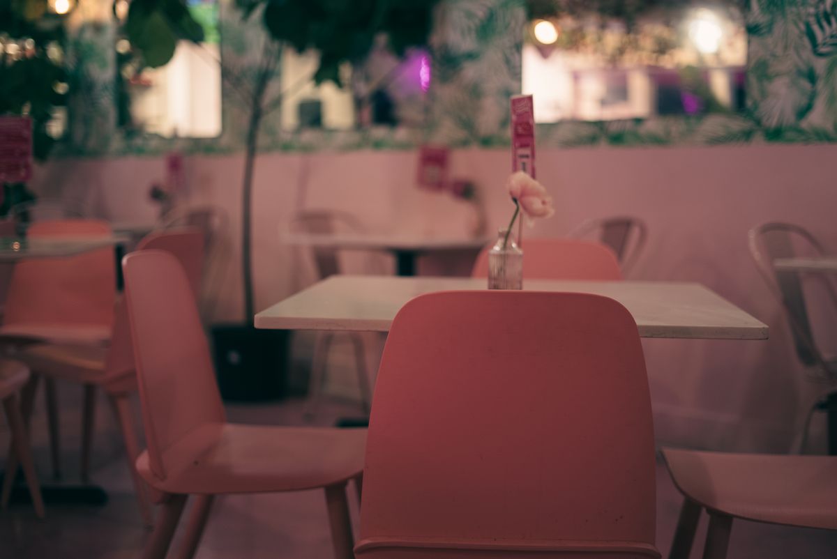 Vaciado de locales de hostelería y comercio en la Costa Daurada