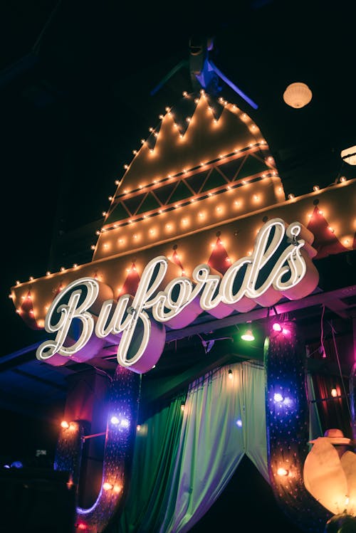 Bufford's restaurant and bar