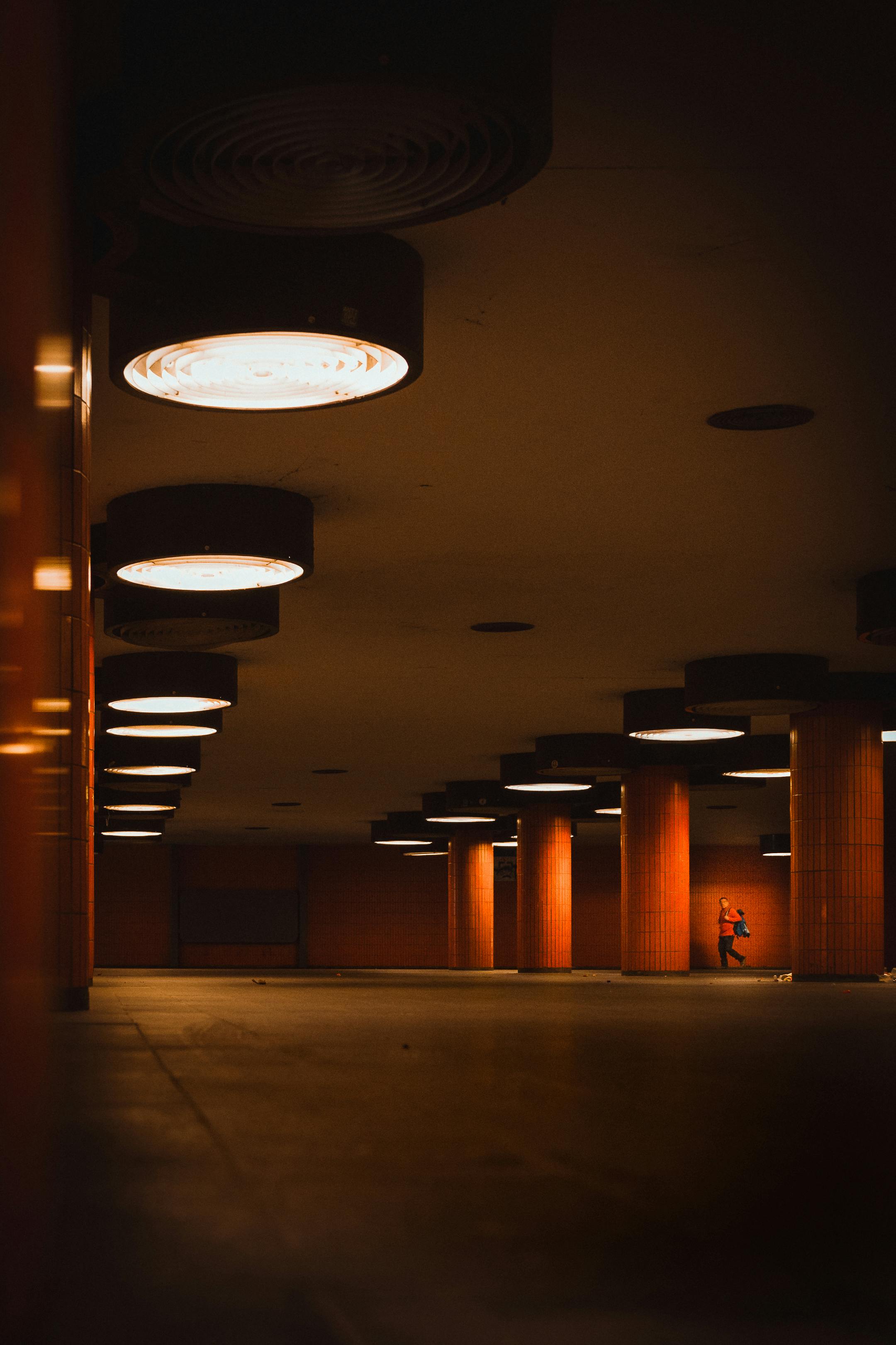 Empty Hallway · Free Stock Photo