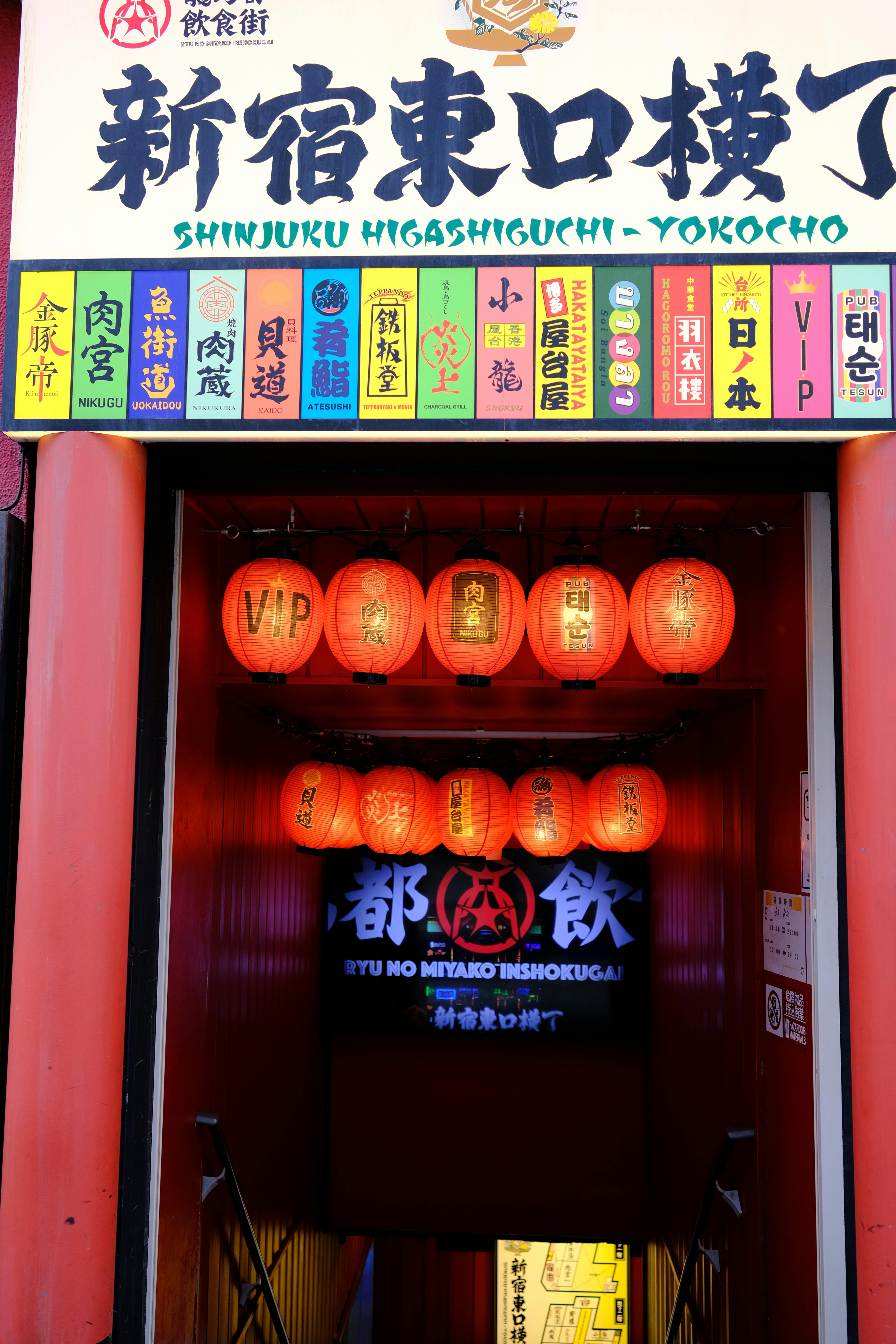从抽赏到开箱：高颜值二次元周边包装如何降低运输损耗与提升复购率？