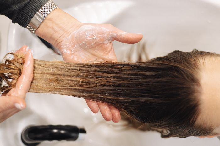 Professional conditioning hair wash and treatment