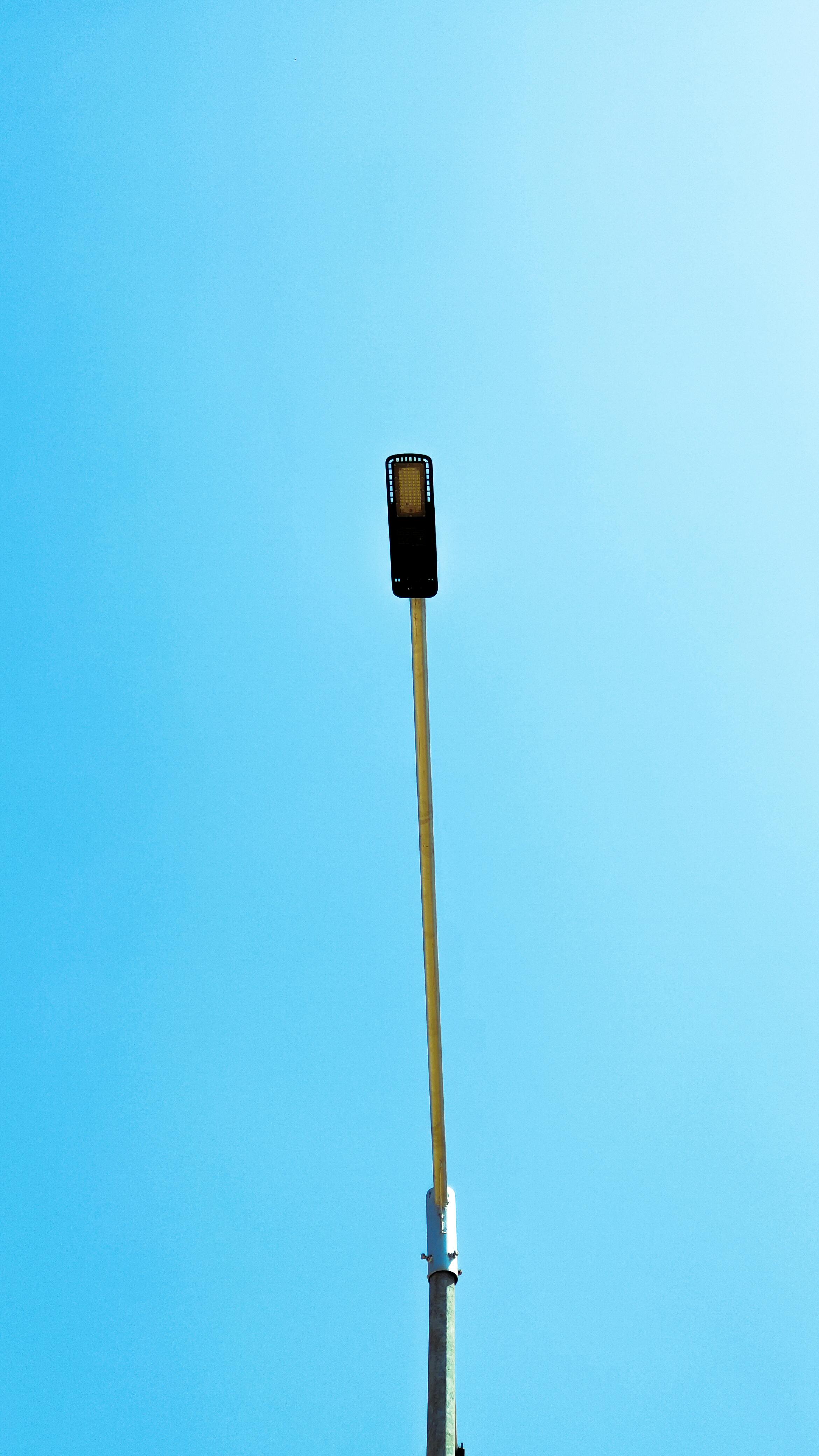 grátis Céu Limpo Sobre A Lâmpada Da Rua Foto profissional