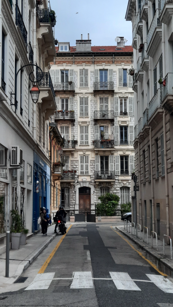 Nice Street Photos, Download The BEST Free Nice Street Stock Photos ...