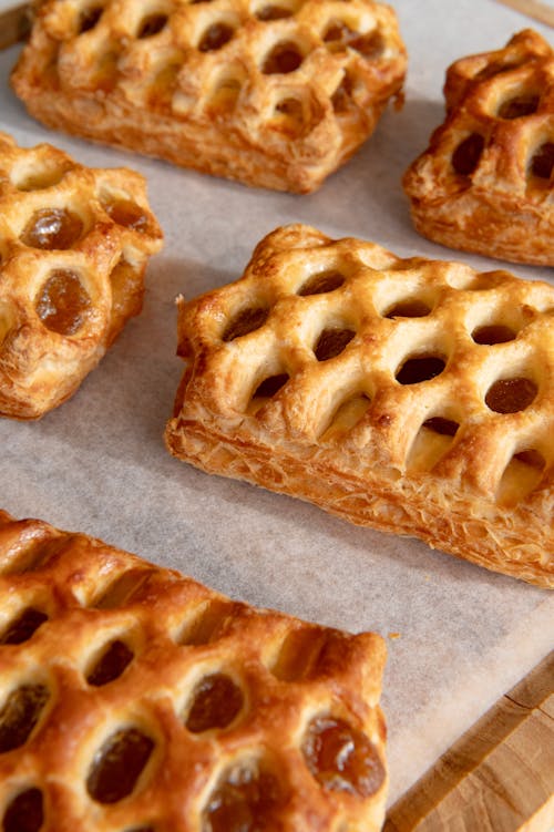 Apple and walnut tartlets