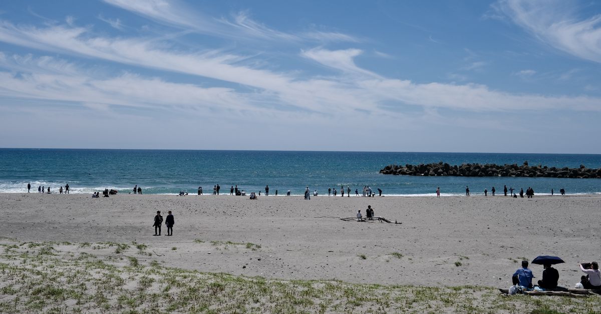 🌊 享受夏日海滩音乐盛宴,平井大带你进入夏天的节奏!🎶 🌊 享受夏日海滩音乐盛宴,平井大带你进入夏天的节奏!🎶