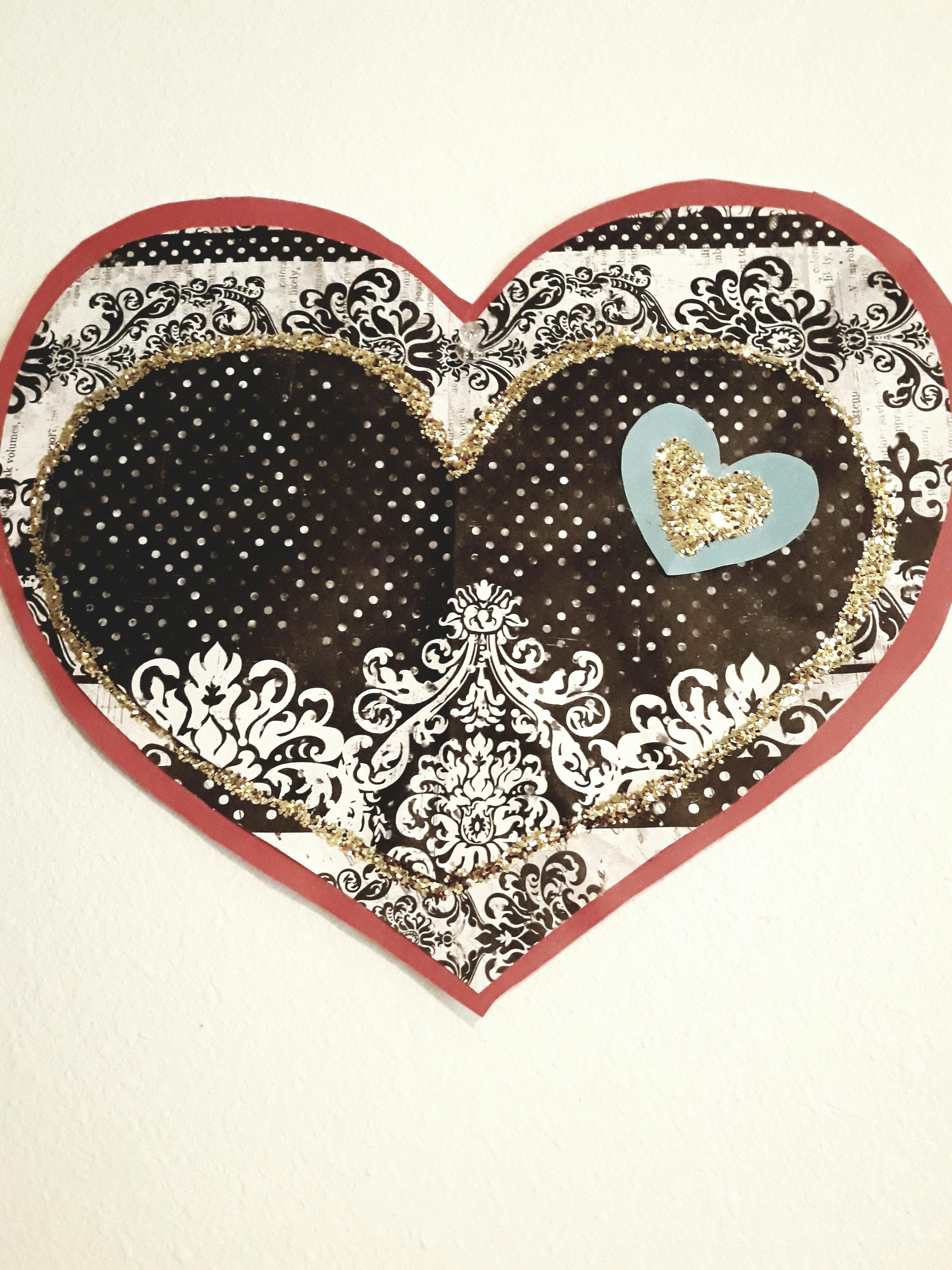 Appetitlich angerichtete Pekingente mit Beilagen