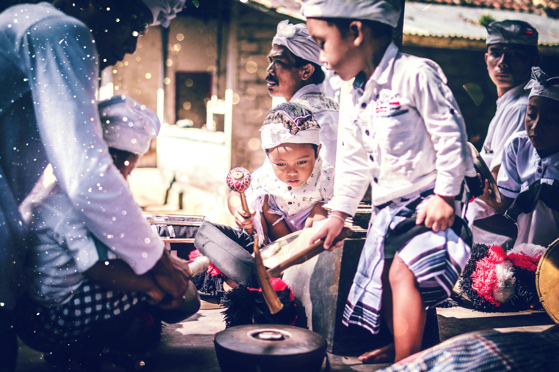 Indonesian family in their traditional custome