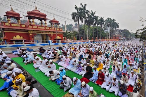 Thousands prayer.