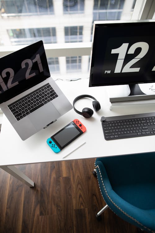 Ilmainen kuvapankkikuva tunnisteilla kannettava tietokone, kirjoituspöytä, läppäri