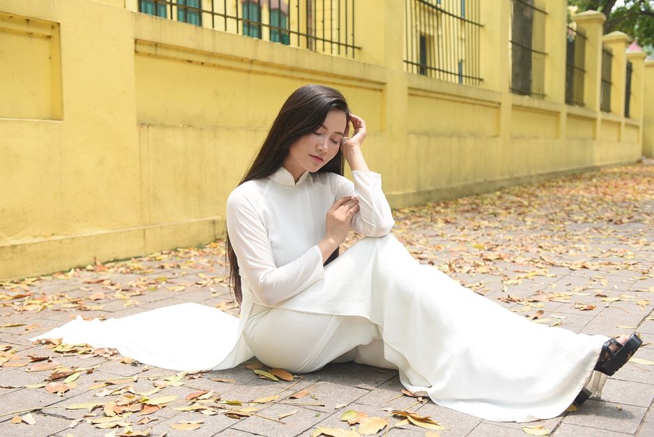 ao dai white traditional