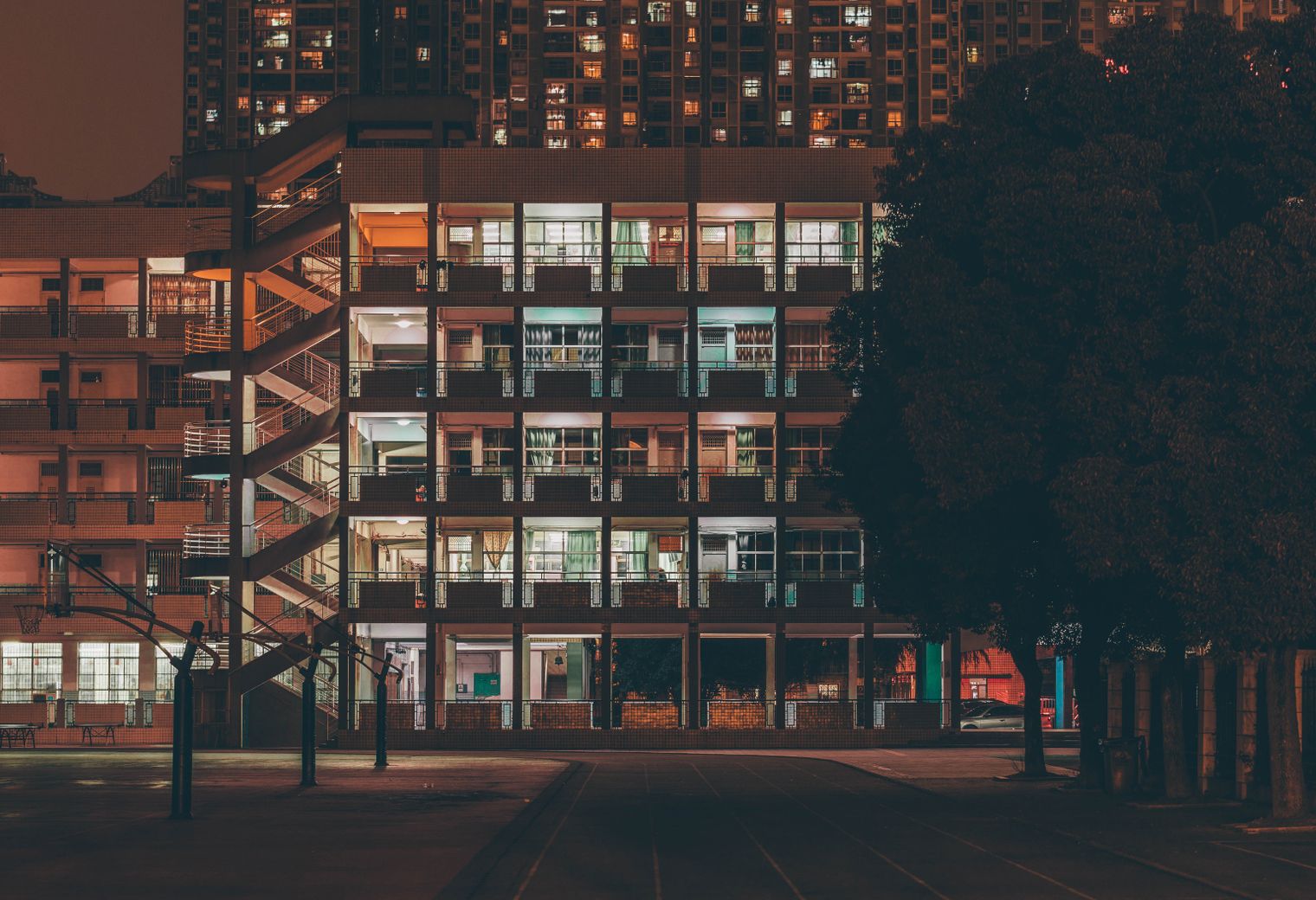 Beaulieu — student move with boxes and a van