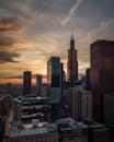 芝加哥标志性天际线在日落色调中展现出壮丽景色