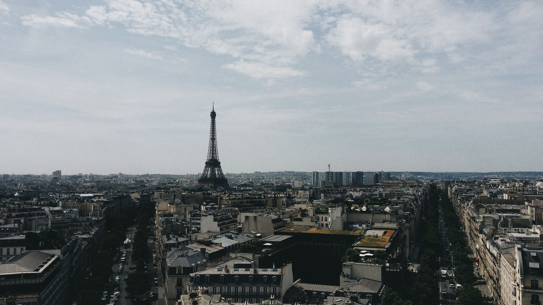 Paris bələdçisi: Sevgi şəhərinin tarixi, mədəniyyəti və gəzməli yerləri