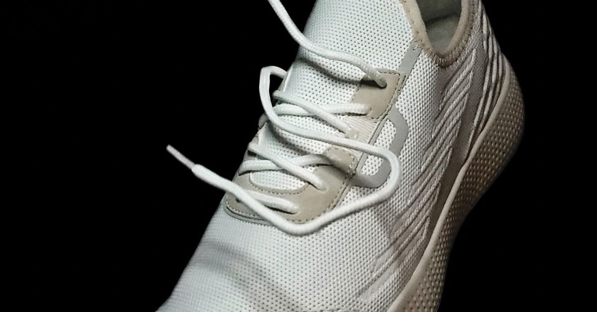 Shus Product Shot of a Sports Shoe · Free Stock Photo