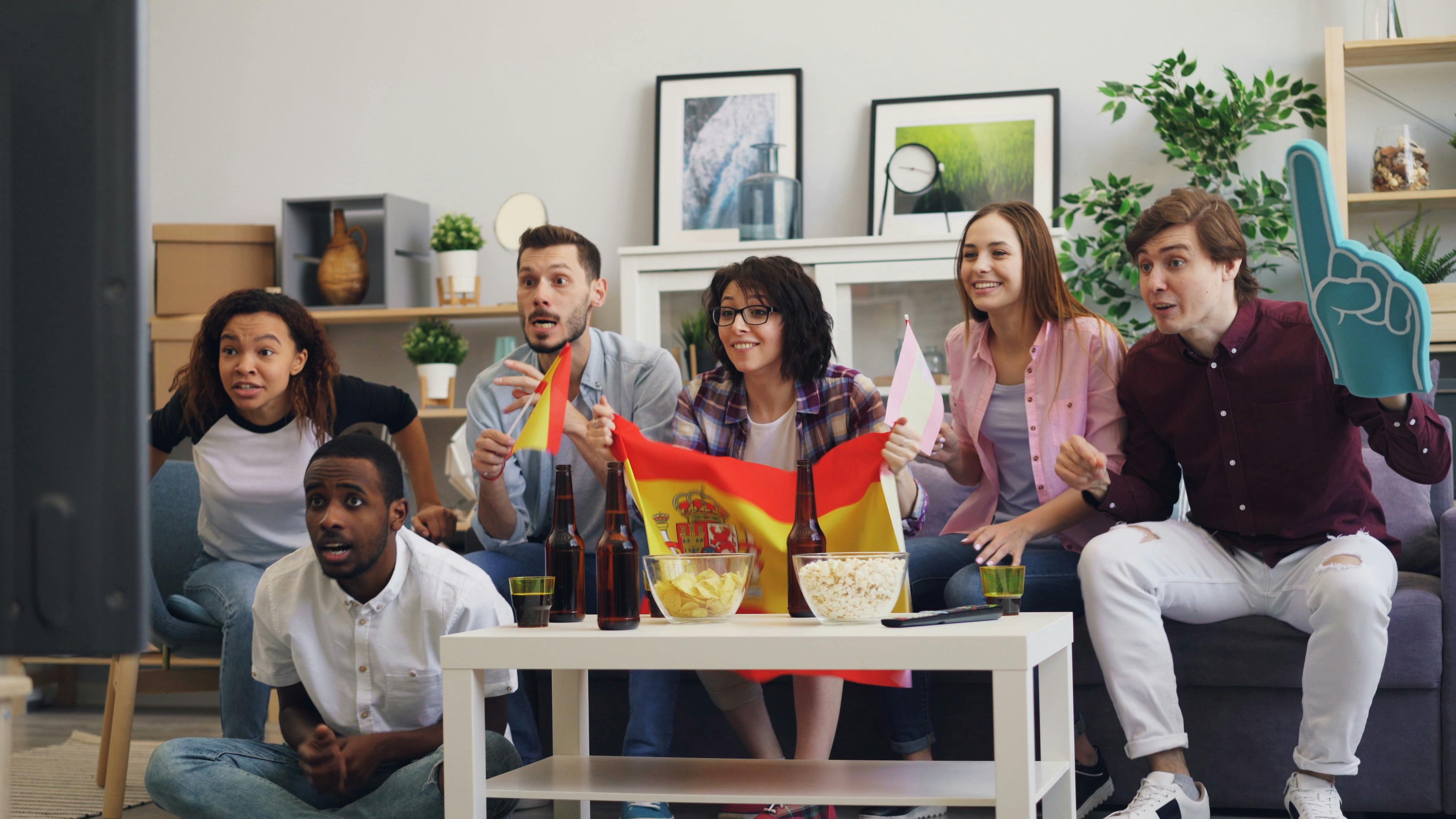 80% of Hotels Say World Cup Bookings Are Missing Forecasts — Photo by Vitaly Gariev on Pexels