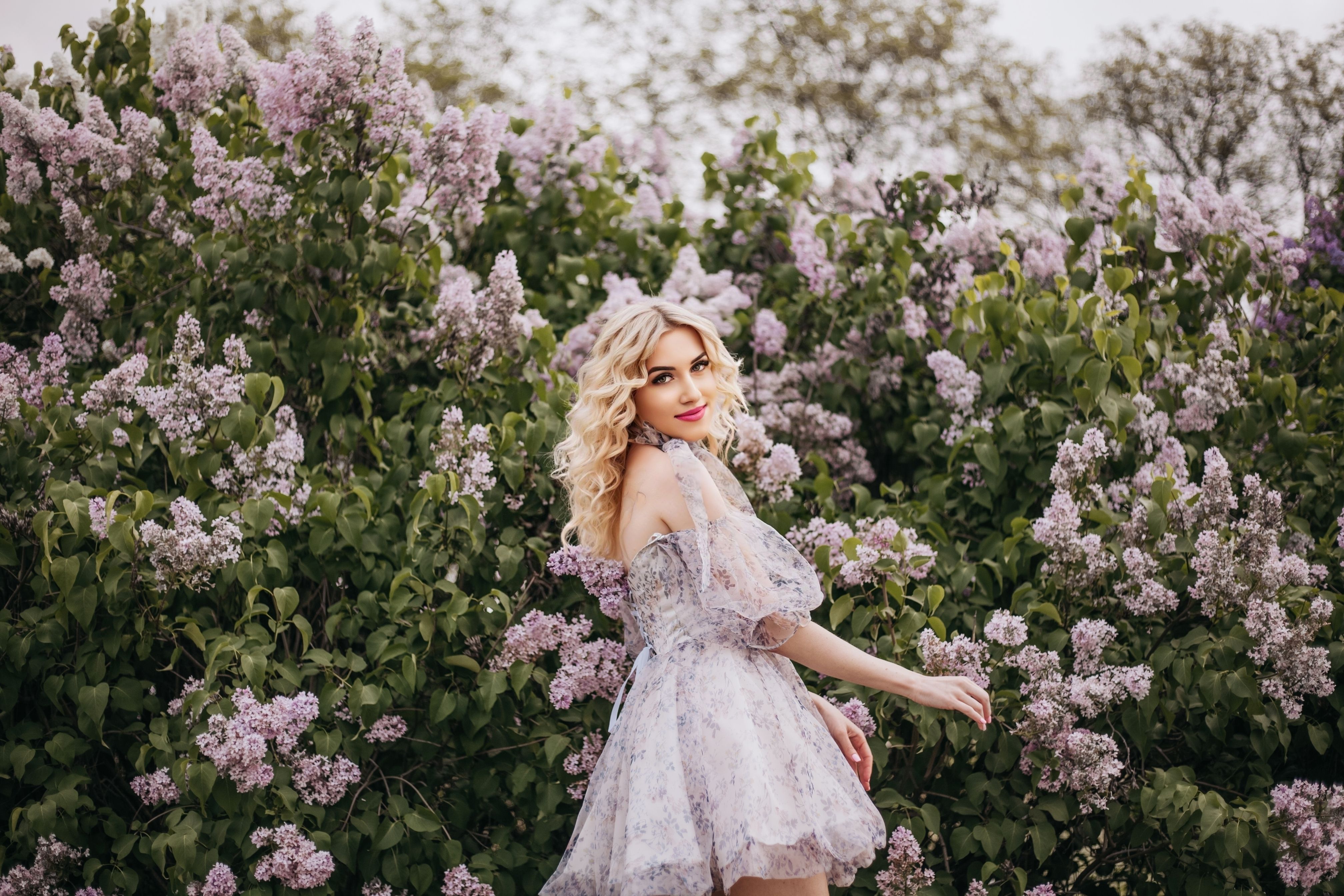 Carrie Underwood's longevity routine includes eating more protein, gardening, and hundreds of push-ups — Photo by Karina Ryma