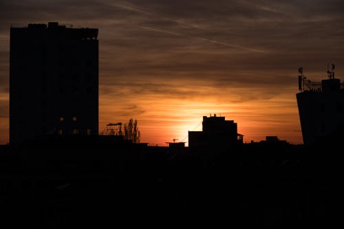 Zachód Słońca Nad Bukaresztem