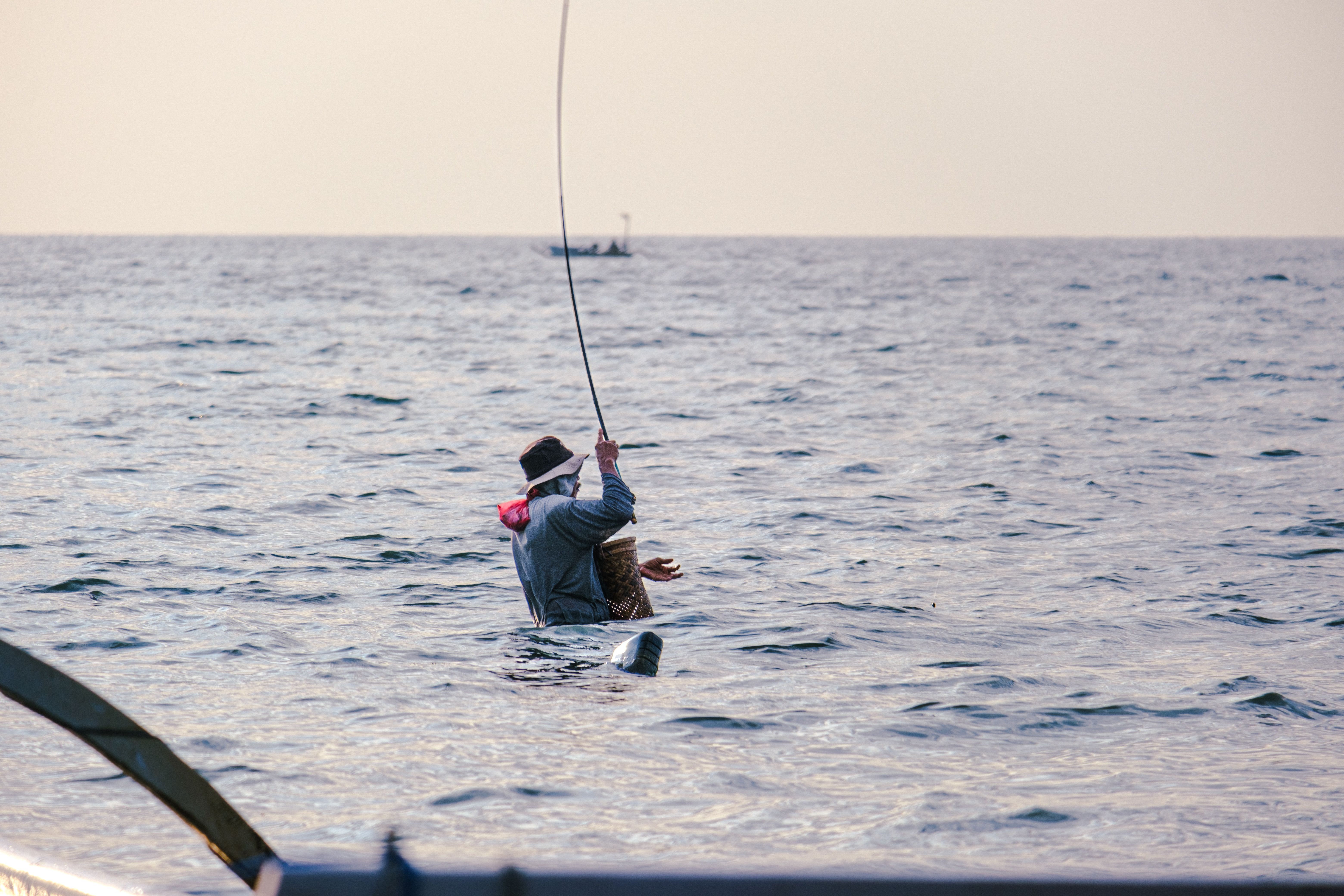 Texas Coastal Fishing: Saltwater Licensing and Spot Selection