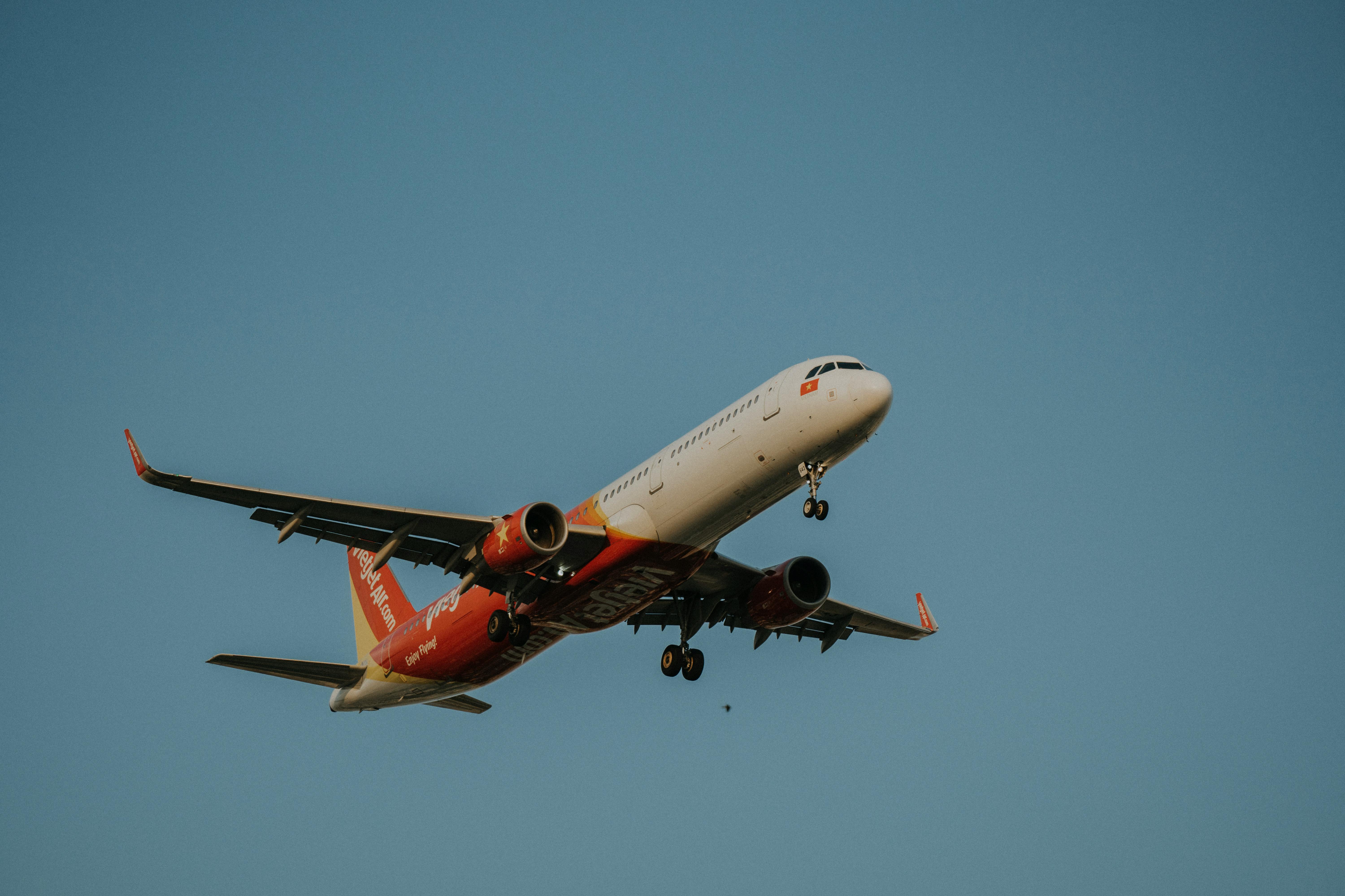 How Frequent Flyers Really Use Airline Miles (2026 Guide) — Photo by Văn Nguyễn Hoàng on Pexels