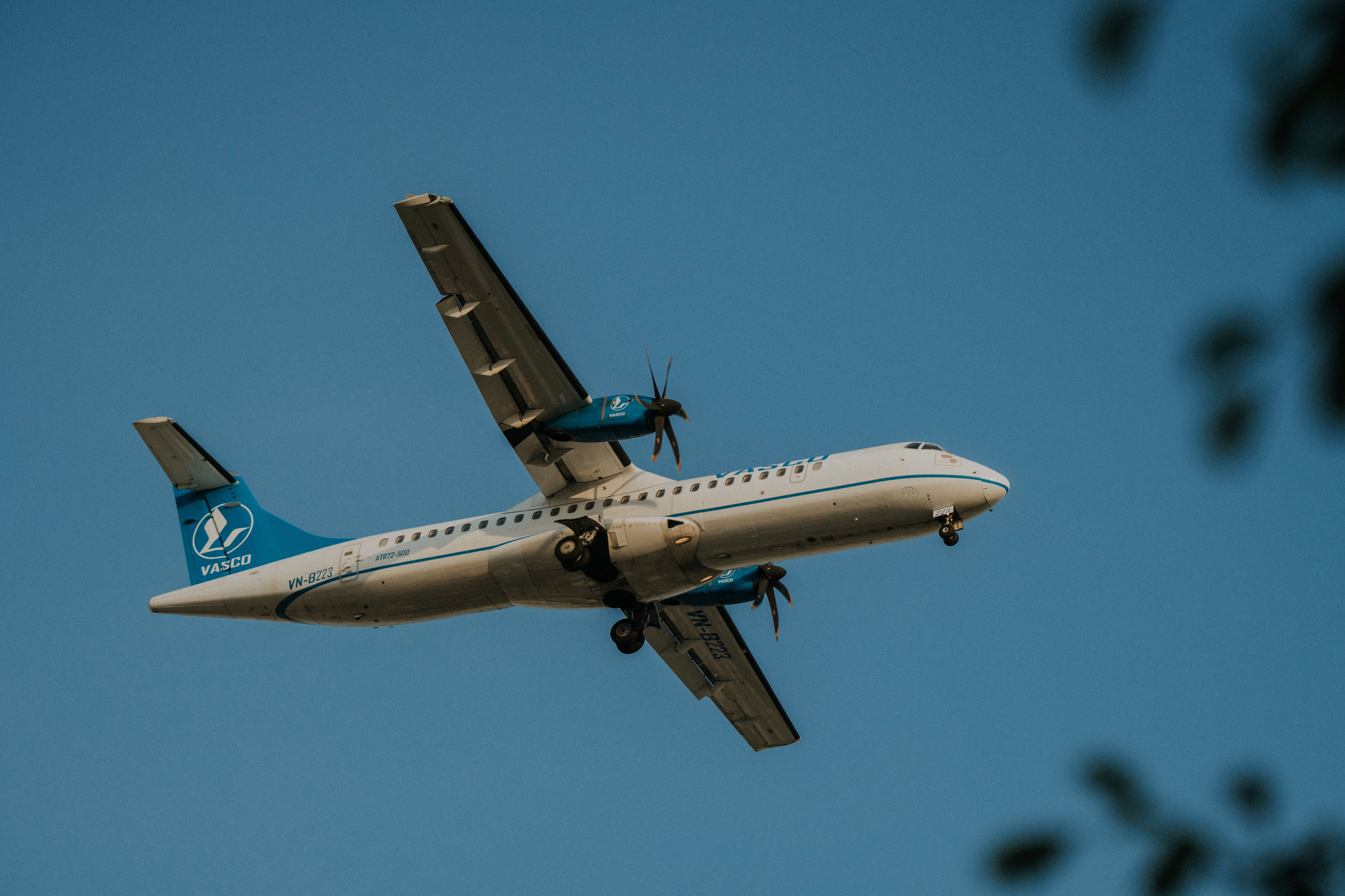 How Frequent Flyers Really Use Airline Miles (2026 Guide) — Photo by Văn Nguyễn Hoàng on Pexels