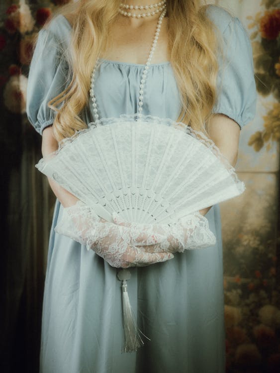 Darmowe zdjęcie z galerii z długie włosy, dziewczyna, niebieska sukienka