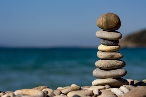 Безкоштовне стокове фото на тему «баланс, балансування каміння, вода»